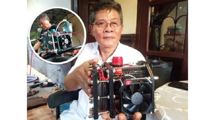 Aryanto Misel saat mempresentasikan bahan bakar dari air yaitu Nikuba. SP/ SBY