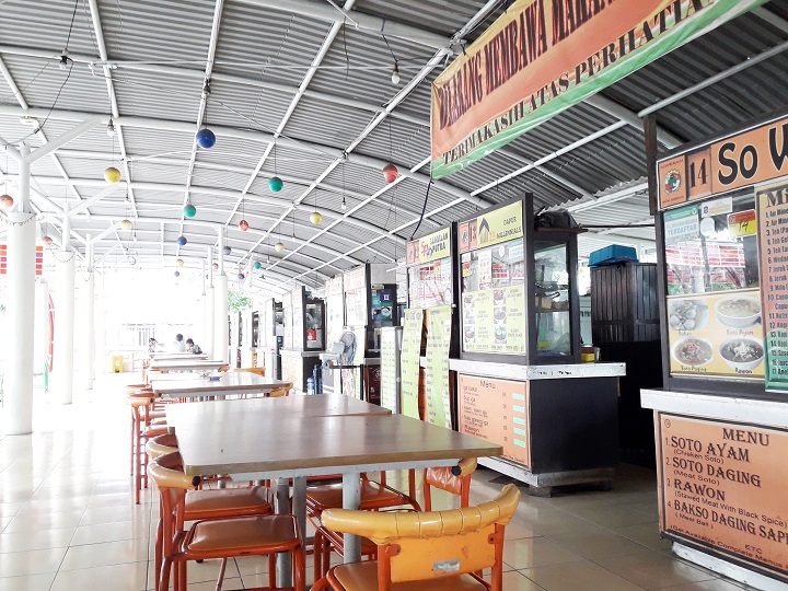 Suasana SWK di Penjaringan Sari, kemarin. Terlihat sepi dan beberapa stan juga tutup. SP/Arlana