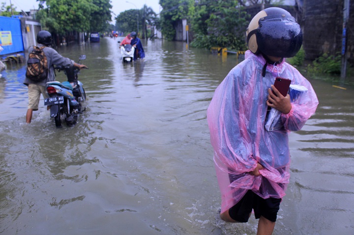 Banjir di Morowudi menggenangi rumah warga. SP/Patrik Cahyo