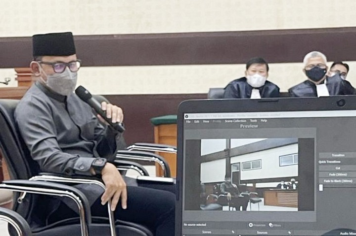 Wali Kota Bogor Bima Arya memberikan kesaksian dalam sidang kasus Rizieq Shihab, Rabu (14/4/2021). SP/Dokumentasi Tim Kuasa Hukum Rizieq Shihab
