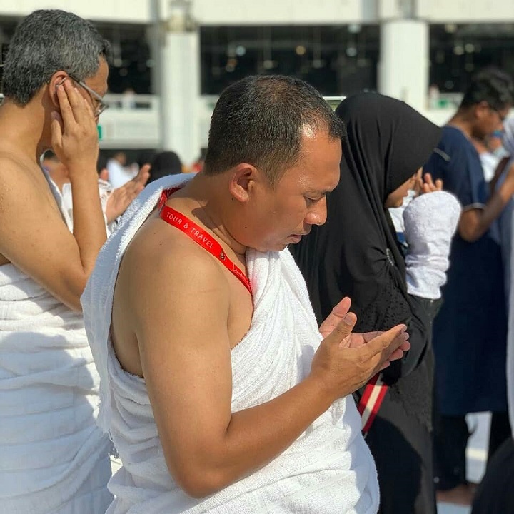 Jamaah haji berdoa saat menunaikan ibadah di Mekkah (Ilustrasi).