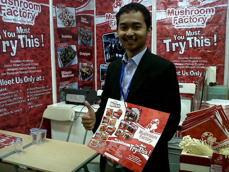 Cholis dengan bisnis jamurnya. SP/ SBY