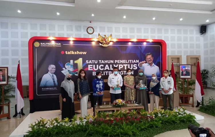 Talkshow Satu Tahun Penelitian Eucalyptus, di Puslitbang Perkebunan, Bogor. SP/ BGR