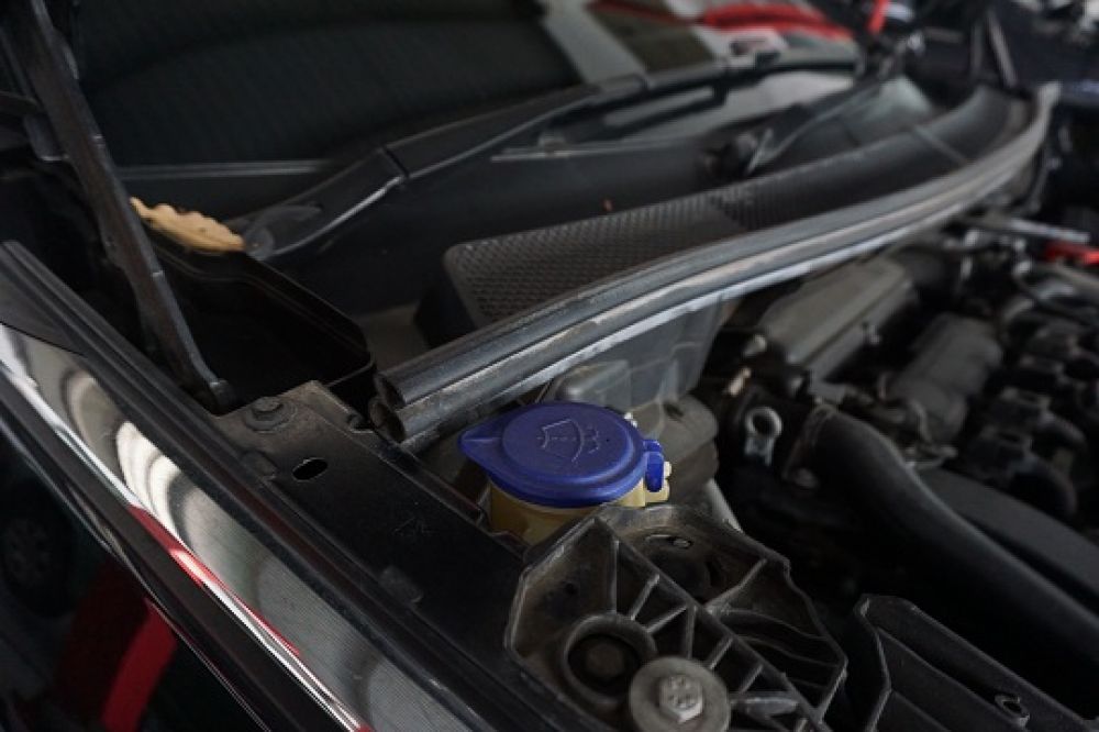 Tabung reservoir sering dikontrol terutama batas volume air dan kualitas air.SP/SP