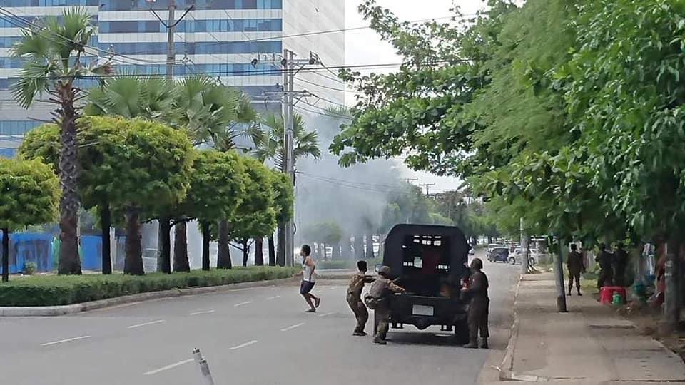 Lima ledakan terjadi di Kotapraja Yankin Yangon pada 1 Mei sore, menandai tiga bulan sejak kudeta Februari. Jumlah korban tidak diketahui. (SP/CJ/@IrrawaddyNews)
