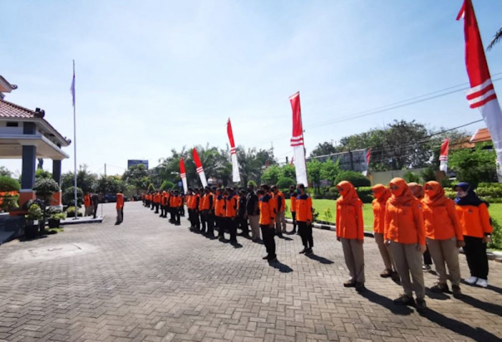 Pasukan siap siaga bencana yang kemarin mengikuti apel di halaman kantor BPBD dan dipimpin langsung oleh kepala pelaksana , Suban Wahyudiono, Kamis 23/7/2020.