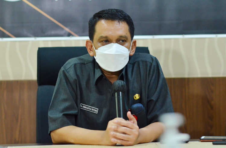 Kadinkes Jatim Dr. Erwin Astha Triyonno. Sp/Arlana