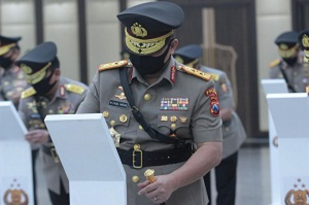 Irjen Pol Dr. M Fadil Imran, M.Si saat dilantik jadi Kapolda Jatim.