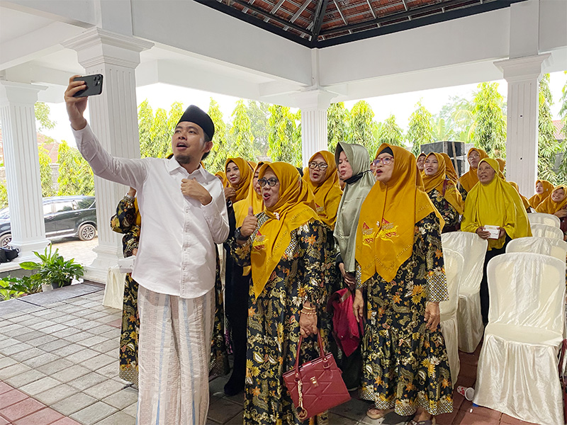 Ketua Fraksi Partai Gerindra Jawa Timur H Muhammad Fawait, SE, Msc menggelar Workshop dan Apel Sholawat Kebangsaan menyambut tahun politik 2024. SP/RIKO
