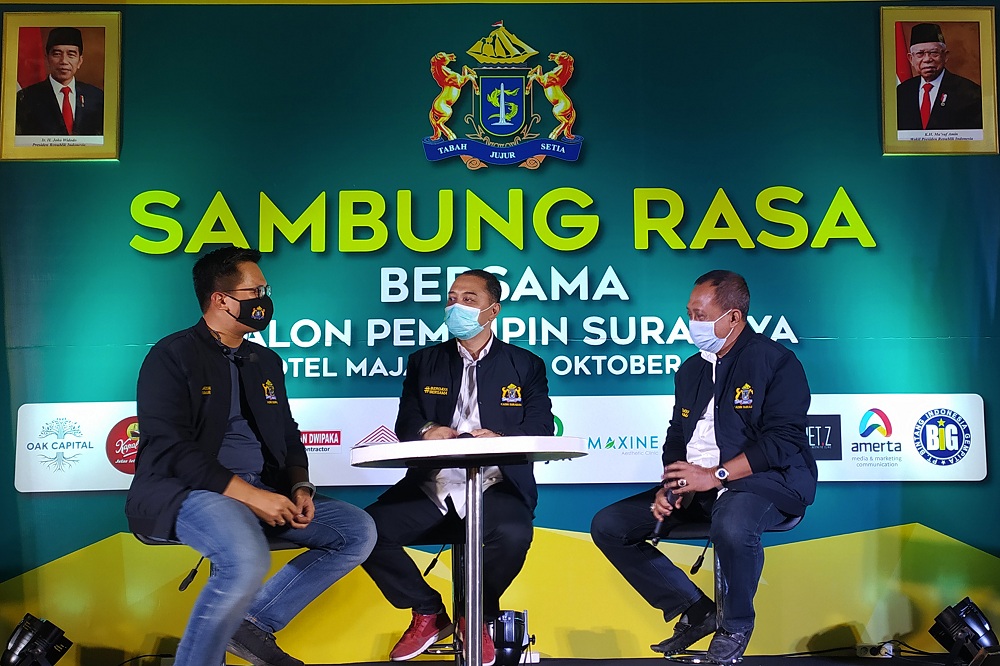 Paslon No 1 Pilihan Walikota (Pilwali) Surabaya 2020, Eri Cahyadi dan Armuji bersama Ketua Kadin Surabaya, Muhammad Ali Affandi dalam acara Sambung Rasa Bersama Calon Pemimpin Surabaya di Hotel Majapahit, Surabaya, Jawa Timur, Rabu (14/10).SP/Patrik Cahyo