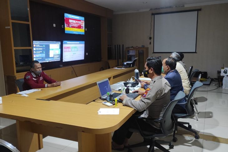 Suasana di Posko COVID-19 di lantai 3 Kantor Satpol PP Jl. Jaksa Agung Suprapto No.4, Kota Surabaya, Jawa Timur.  (SP/ANT/Diskominfo Surabaya)