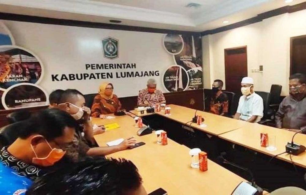 Perwakilan pedagang hewan saat beraudiensi dengan Wakil Bupati Lumajang.SP/fn