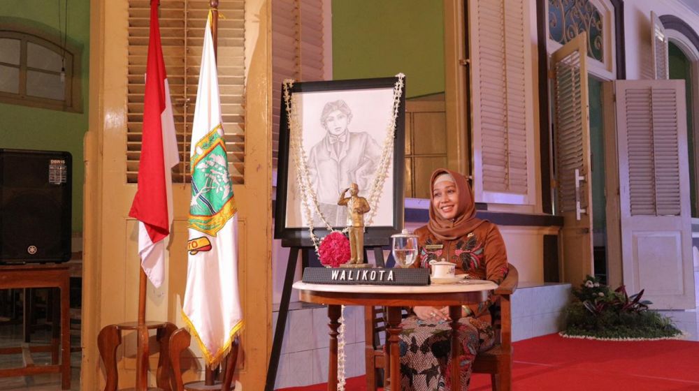 Wali Kota, Ning Ita saat siaran langsung secara virtual bersama budayawan, Bonnie Triyana, Selasa (9/6/2020).SP/ Dwy Agus S