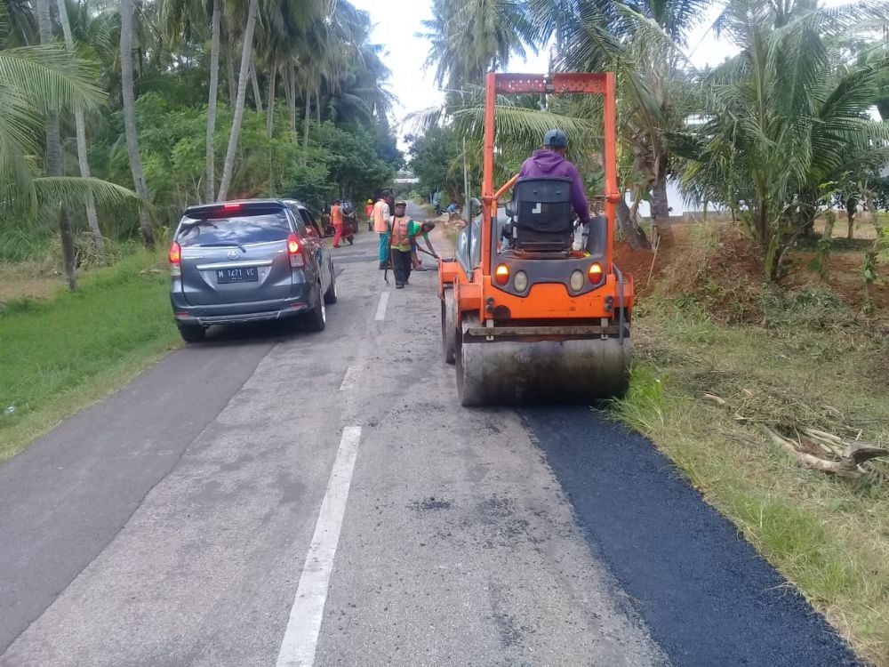 Lokasi patching jalan sepanjang Wilayah ambunten menuju Manding.SP/ainur rahman