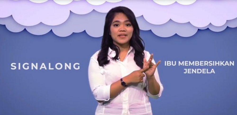 Peragaan bahasa isyarat dari signalong Indonesia.SP/Byta Indrawati.