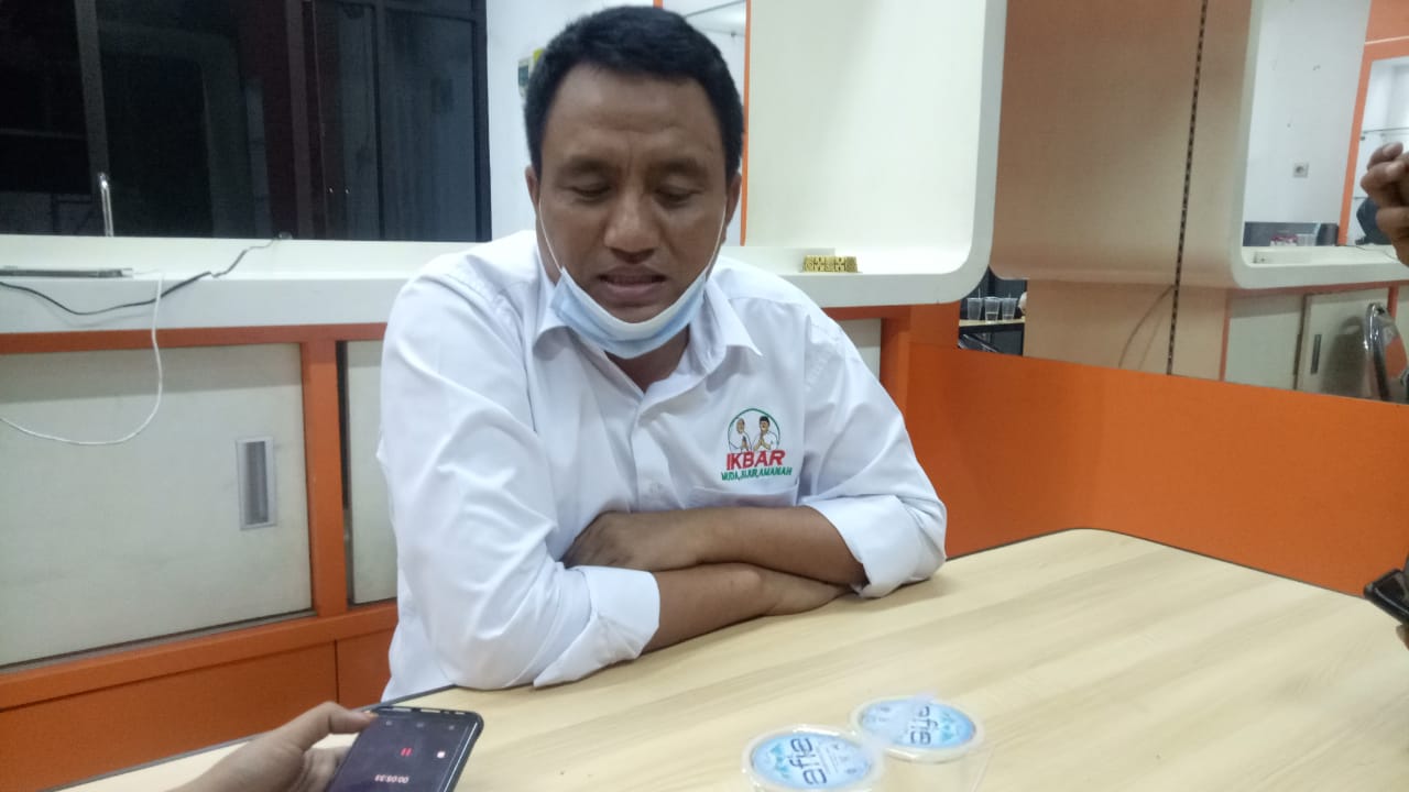 Ketua Tim Pemenangan Ikbar, Santoso, saat dikonfirmasi Surabaya Pagi. SP/ Dwy