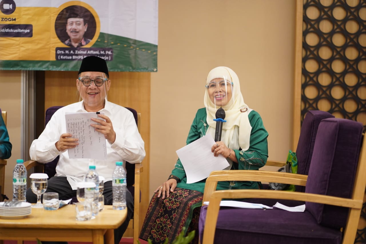 Cabup Kelana Aprilianto bersama Cawabup Dwi Astutik