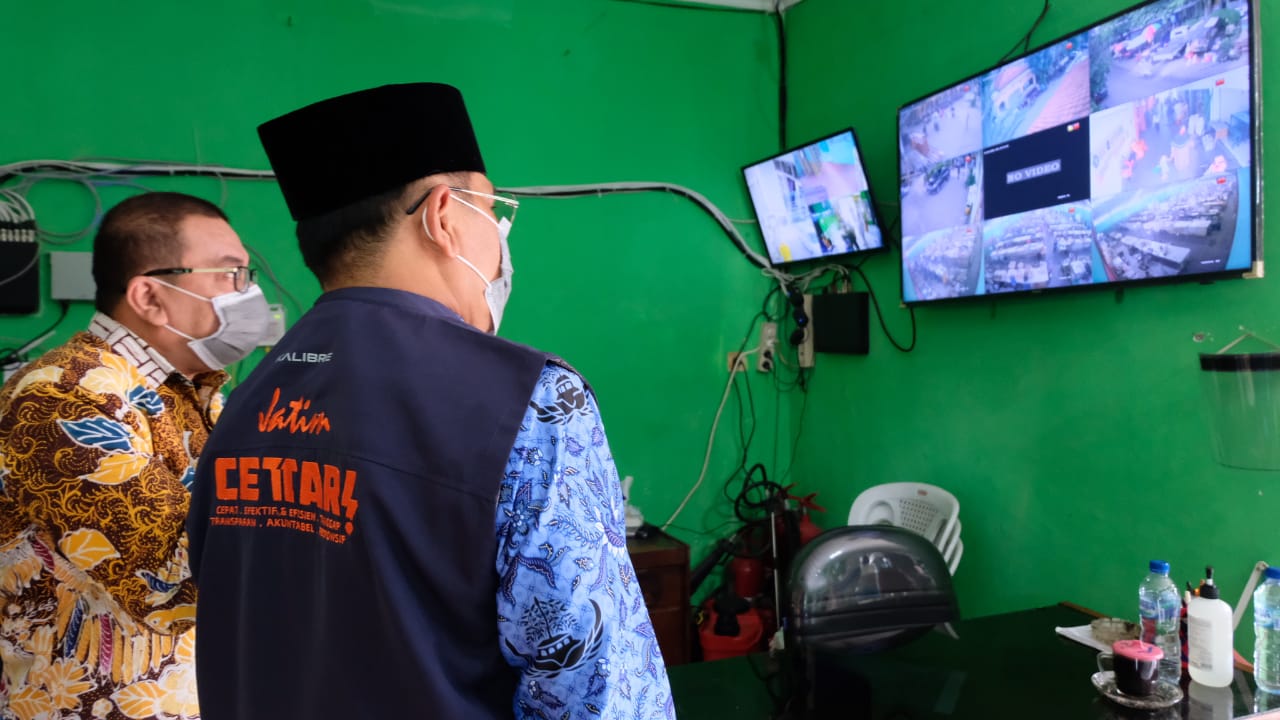 Pasar Gedangan yang mendapat kunjungan mendadak dari Pj Bupati Sidoarjo, Hudiyono. Kamis, (26/11/2020).SP/SUGENG