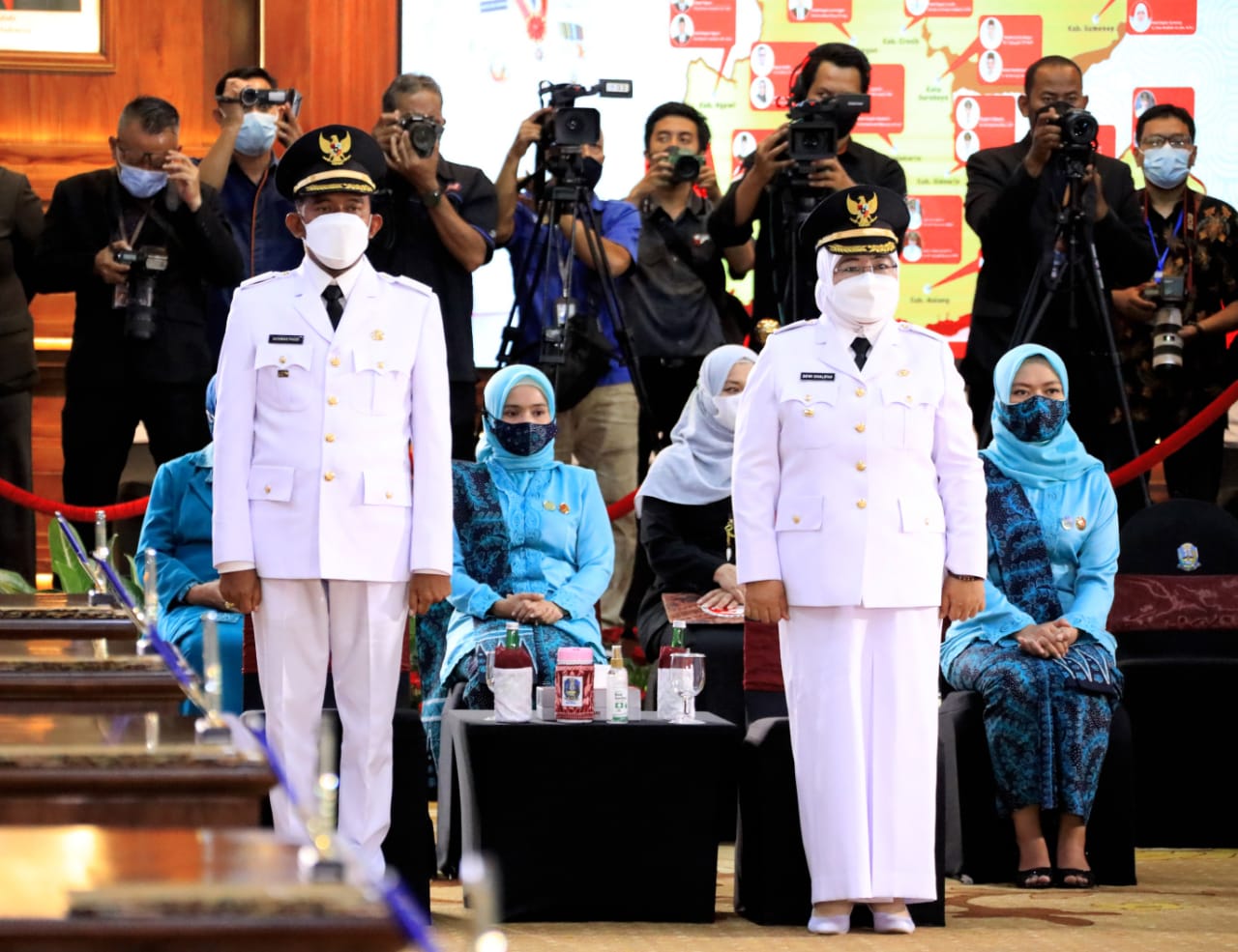 Foto : Achmad Fauzi SH, M.Hum, saat pengambilan sumpah dari Gubernur Jawa Timur Khafifah Indar Parawansa, di Gedung Grahadi Surabaya Jumat (26/2).SP/ Ainur Rahman