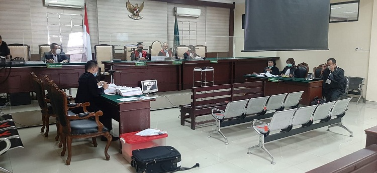 Suasana sidang di PN Tipikor Surabaya secara virtual.  SP/MUHAJIRIN
