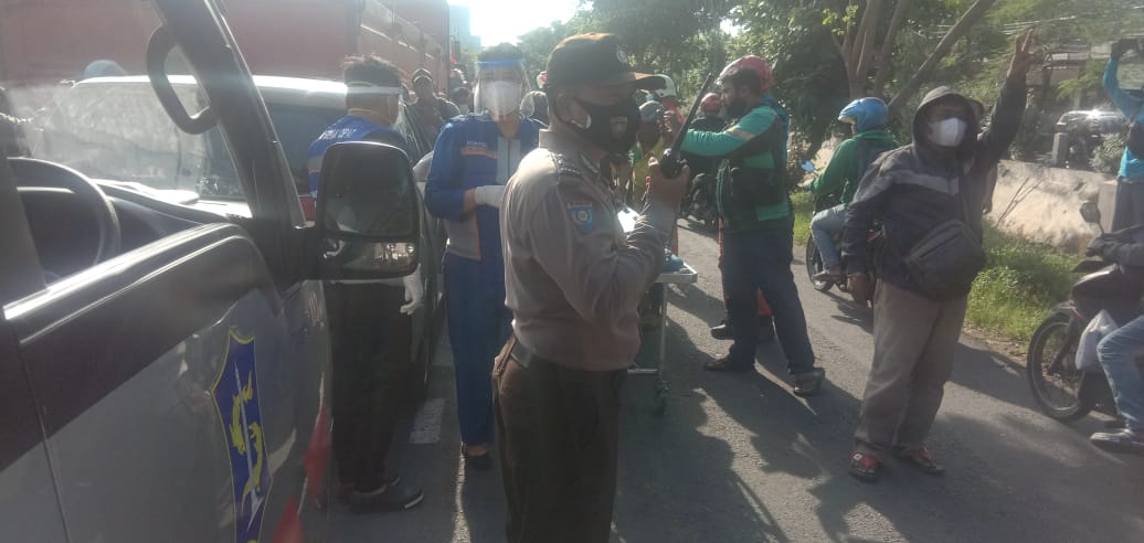 Truk Berhenti Ditabrak, Akibatnya Warga Griya Babatan Mukti Tewas Ditempat Rabu (17/3/2021)
