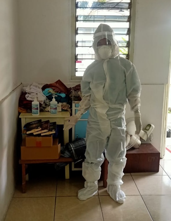 Pendistribusian Al Quran dan peralatan shalat bagi pasien covid-19 di RSLI. SP/DOC RSLI