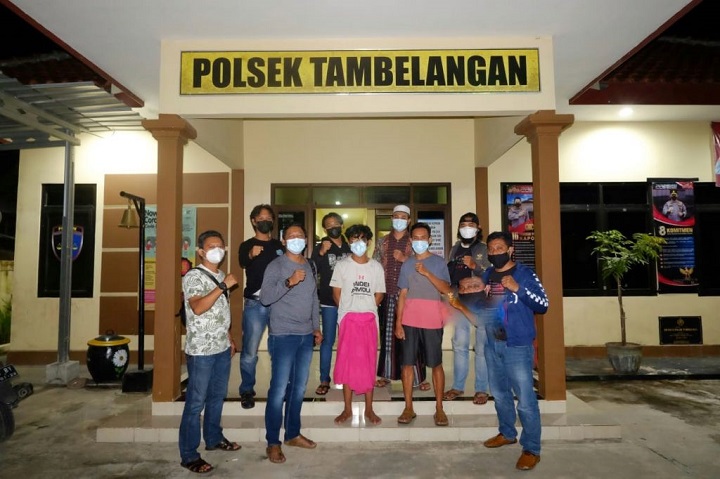 Salah satu tersangka yang diamankan polisi.