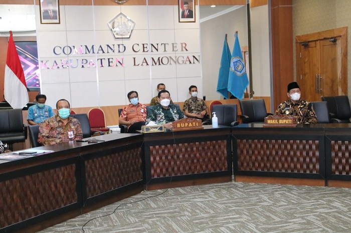 Caption: Bupati, Wabup dan Pj Sekda saat mengikuti acara secara virtual. SP/MUHAJIRIN KASRUN
