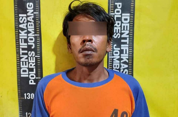 TY, pelaku pencabulan saat diamankan.