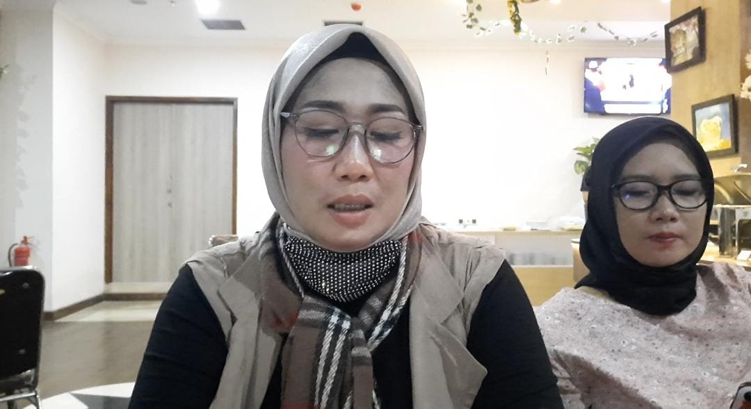 Tuty Laremba,SH kuasa hukum Guntual Laremba tak lain istri terdakwa, Senin (3/5/2021)