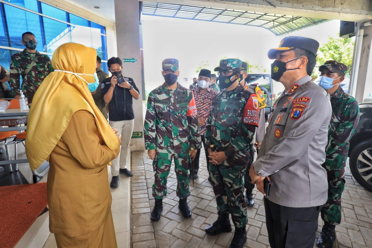 Forkopimda Jawa Timur langsung melakukan pengecekan dan koordinasi agar jumlah penderita COVID-19 tak terus naik, Senin (7/6/2021)