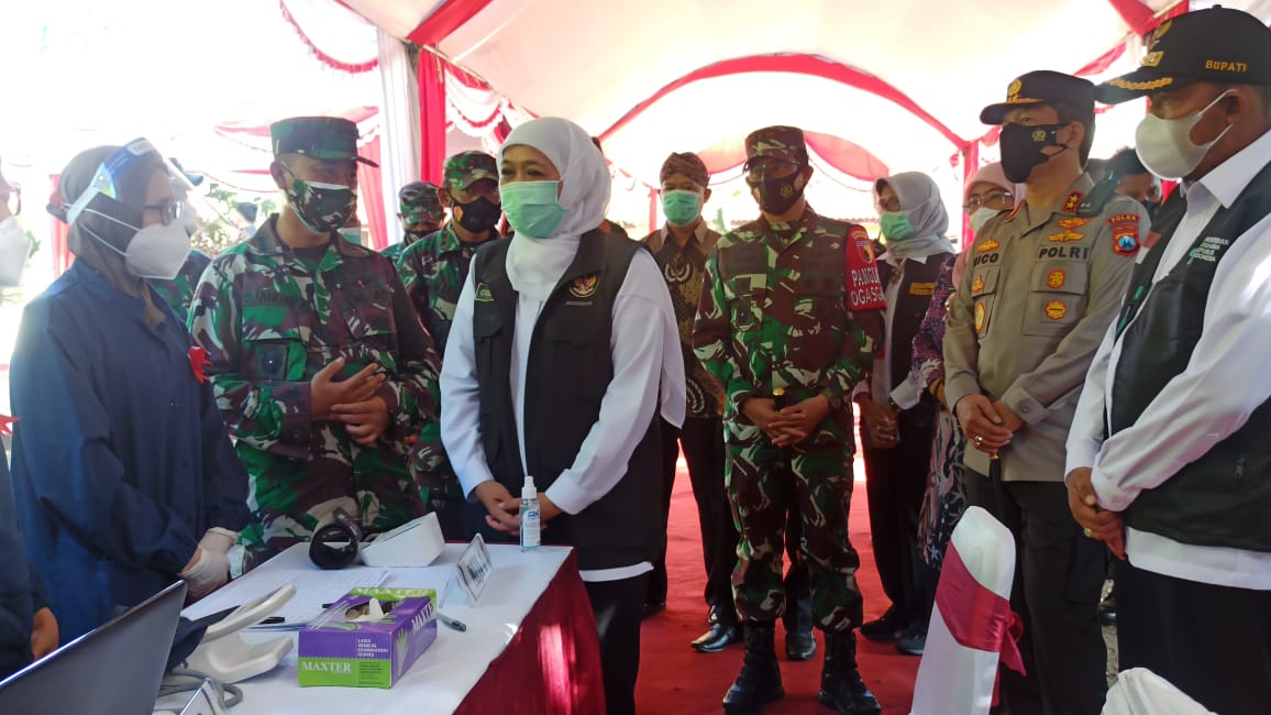 Forkompimda Jatim melakukan peninjauan vaksinasi di Sumenep, Sabtu (12/6/2021)