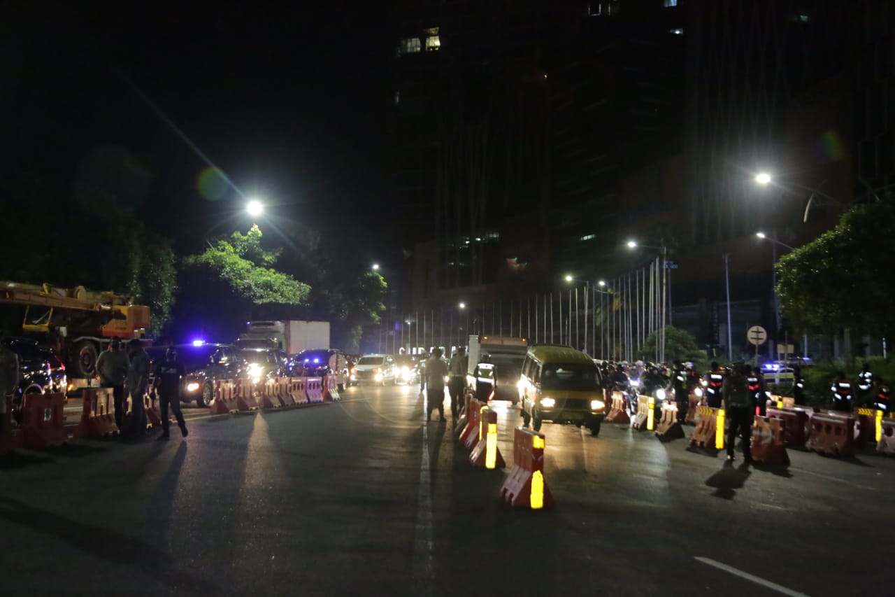 Pemberlakuan PPKM Darurat ternyata tak seluruh masyarakat patuh dan masih banyak yang melanggar Minggu (4/7/2021)