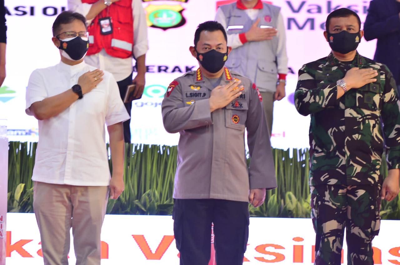Kapolri Jenderal Pol Listyo Sigit Prabowo ingin pada 17 Agustus 2021, 70 Persen sudah vaksinasi Minggu (1/8/2021)