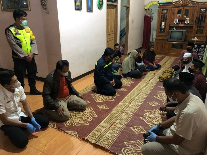 Suasana rumah duka balita yang tewas tersengat listrik