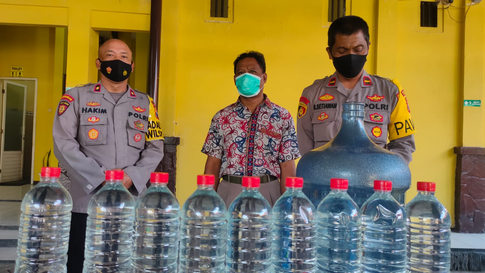 Barang bukti miras oplosan