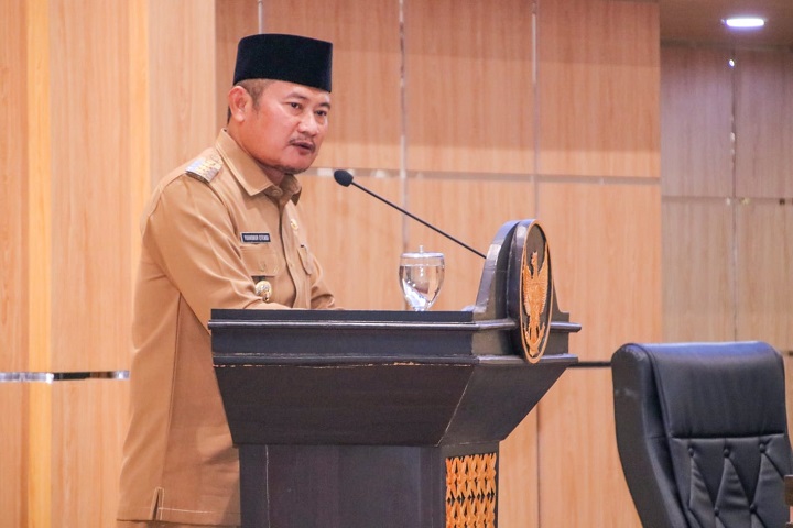Bupati saat menyampaikan nota pengantar rancangan perubahan anggaran KUA PPAS APBD 2022. SP/MUHAJIRIN KASRUN