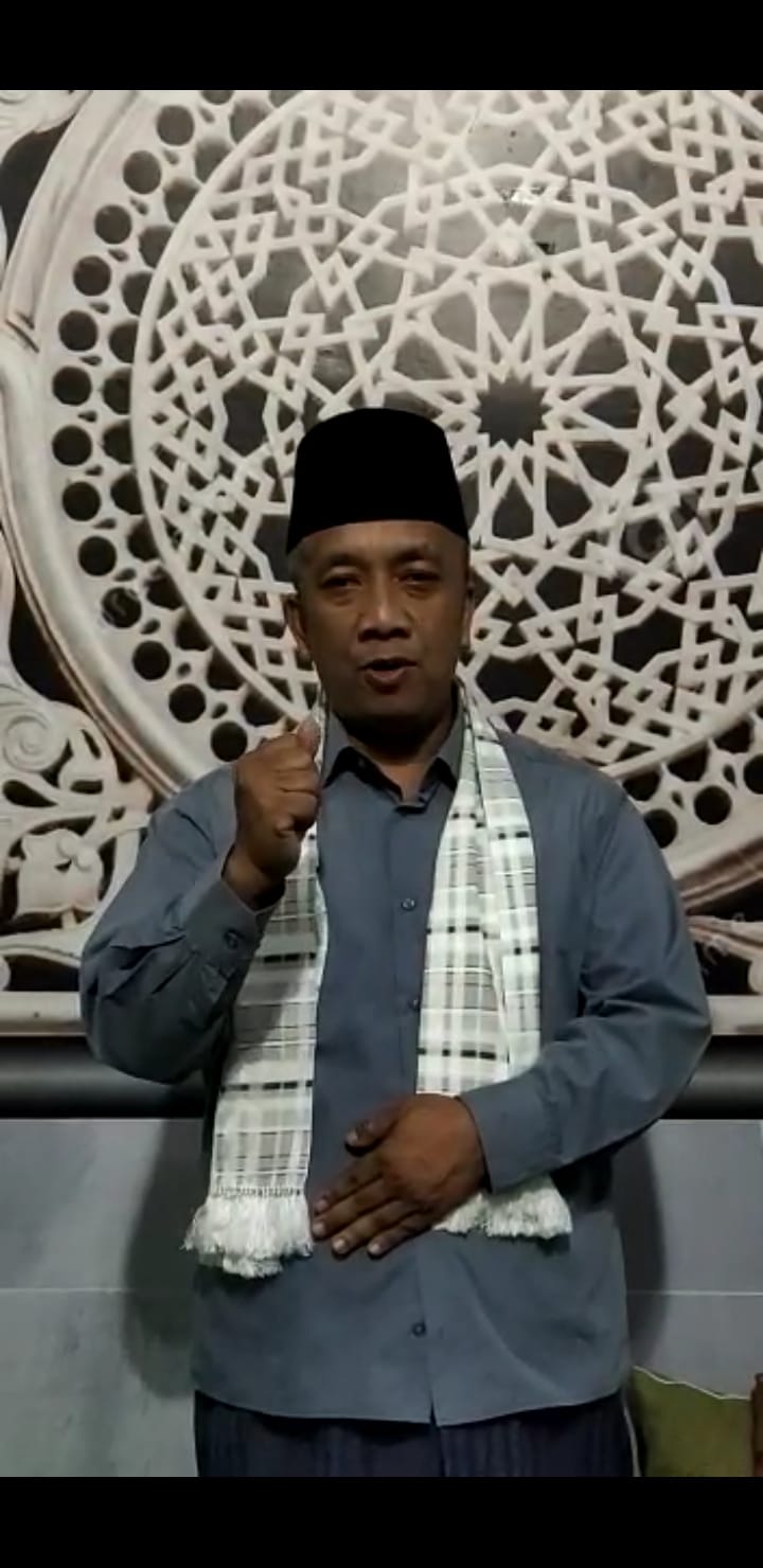 KH Mudhofri Ismsil S.Ag selaku pimpinan Ponpes Rodlatul Hanan. SP/Hadi Lestariono