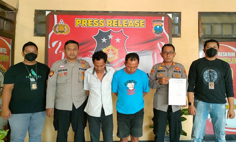 Kedua tersangka pengeroyokan yang berhasil diamankan oleh Unit Polres Polsek Jombang.