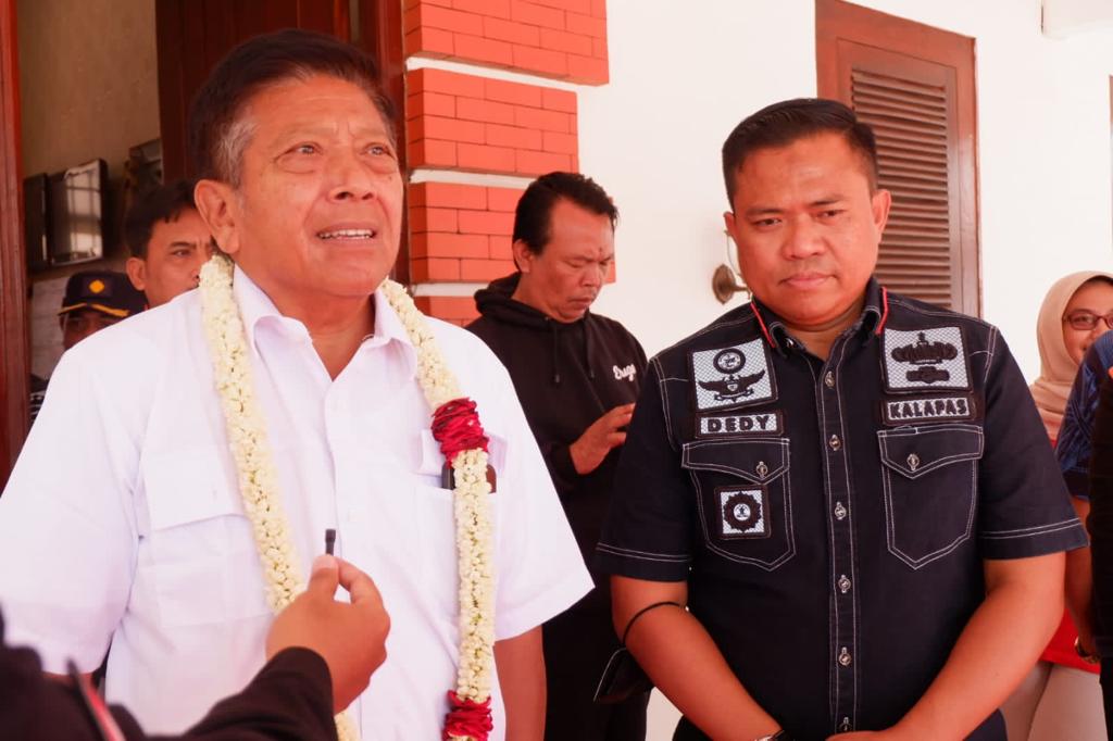 Anggota Komisi IV DPR RI, Mindo Sianipar didampingi Kalapas Mojokerto, Dedy Cahyadi