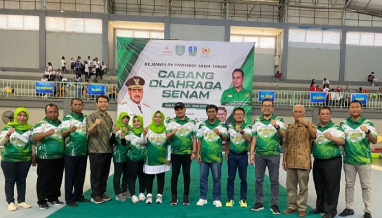 Pengurus Persani Jatim usai pembukaan cabang olahraga senam pada Kejurprov Jatim 2023 di Kota Probolinggo. SP/ GRS