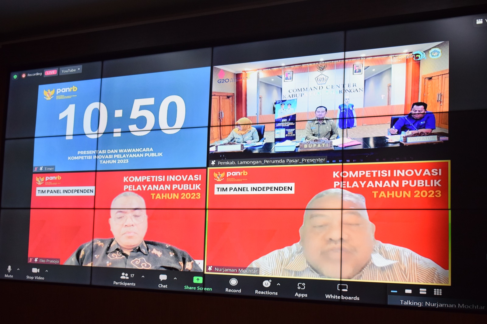 Bupati Lamongan ditemani Dirut Perumda Pasar saat memaparkan inovasi Pasar Lamongan Online (POL) dihadapan dewan juri secara daring. FOTO:SP/IST