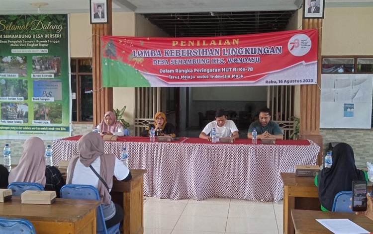 Kades Semambung Naning Andiar Tatkala Memberikan Sambutan, Rabu (16/08/2023). SP/ Hikmah