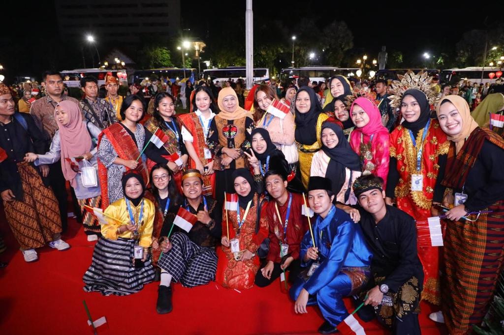  Gubernur Khofifah mengisi materi kelas inspirasi yang diikuti 390 mahasiswa dari berbagai daerah di Indonesia.SP/AINI