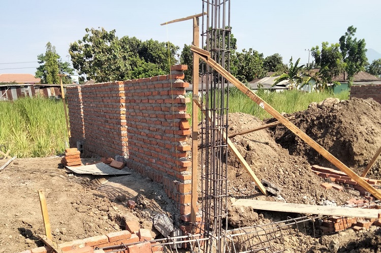 Pembangunan Unit Sekolah Baru (USB) SMPN 2 Prambon. SP/ HIKMAH