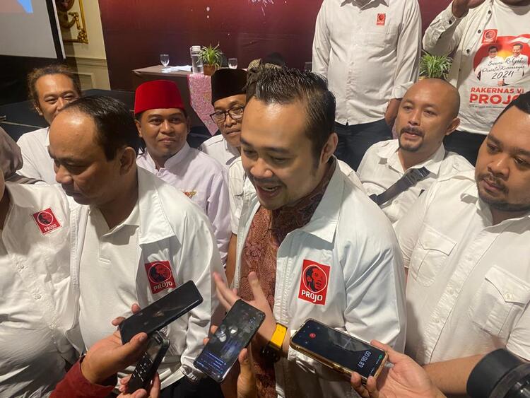 Ketum Projo Budi Arie bersama Bayu Airlangga terpilih sebagai Ketua Projo Jatim di Banyuwangi, Jumat 17/11/2023. SP/ RIKO