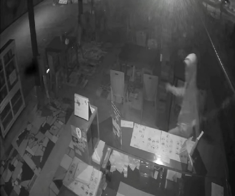 Rekaman CCTV lokasi kejadian di Hotel Graha Surya Syariah, Mojosari, Mojokerto. SP/ Al Qomarrudin