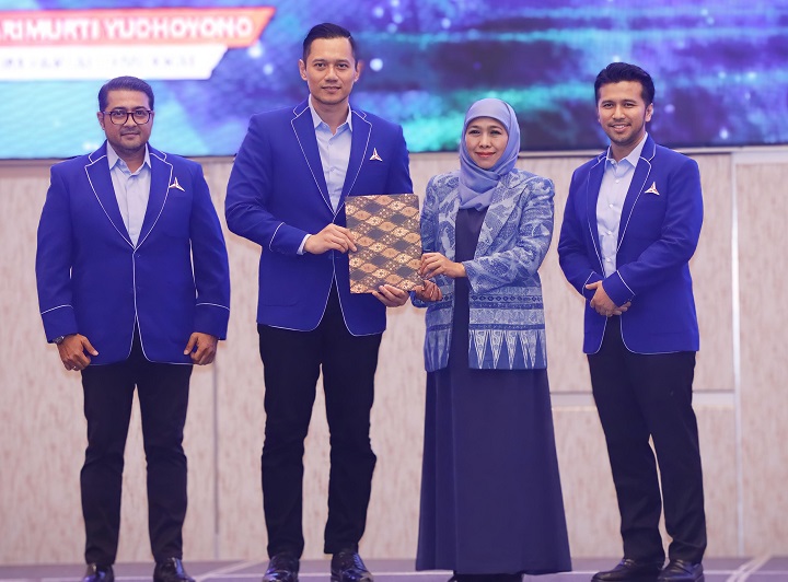 Partai Demokrat kembali mengusung pasangan Khofifah-Emil dalam Pilgub Jatim 2024. SP/Aini