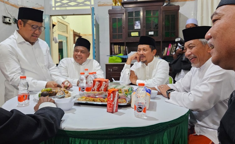 Presiden PKS, Ahmad Syaikhu saat menghadiri Hadiri HAUL KH Bisri Syansuri di Denanyar Jombang, Senin (15/01/2024). SP/ RIKO