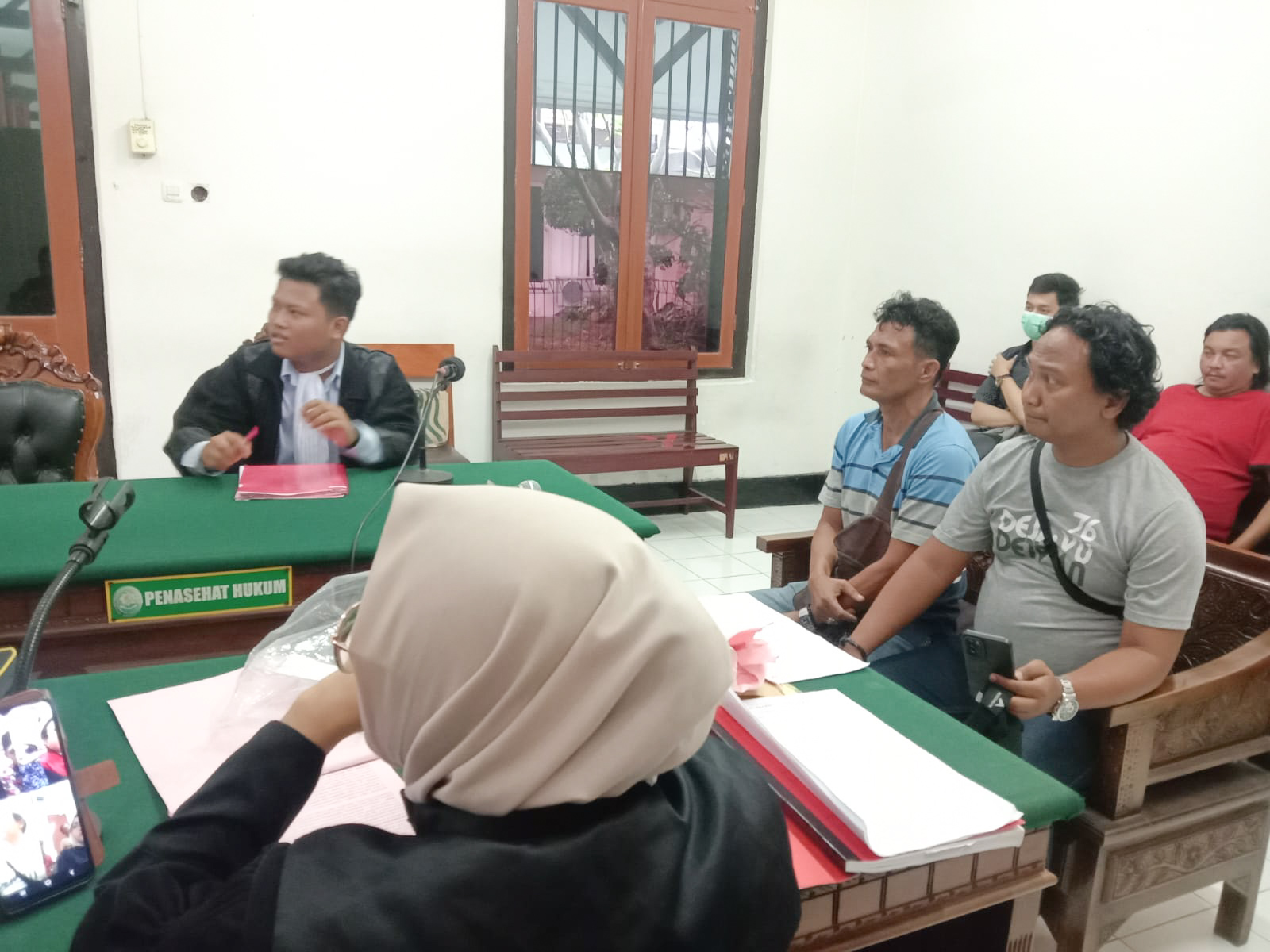 Sidang kasus penyalahgunaan narkotika jenis sabu - sabu yang digelar di PN Surabaya, Rabu (4/1/2023). SP/Ariandi.
